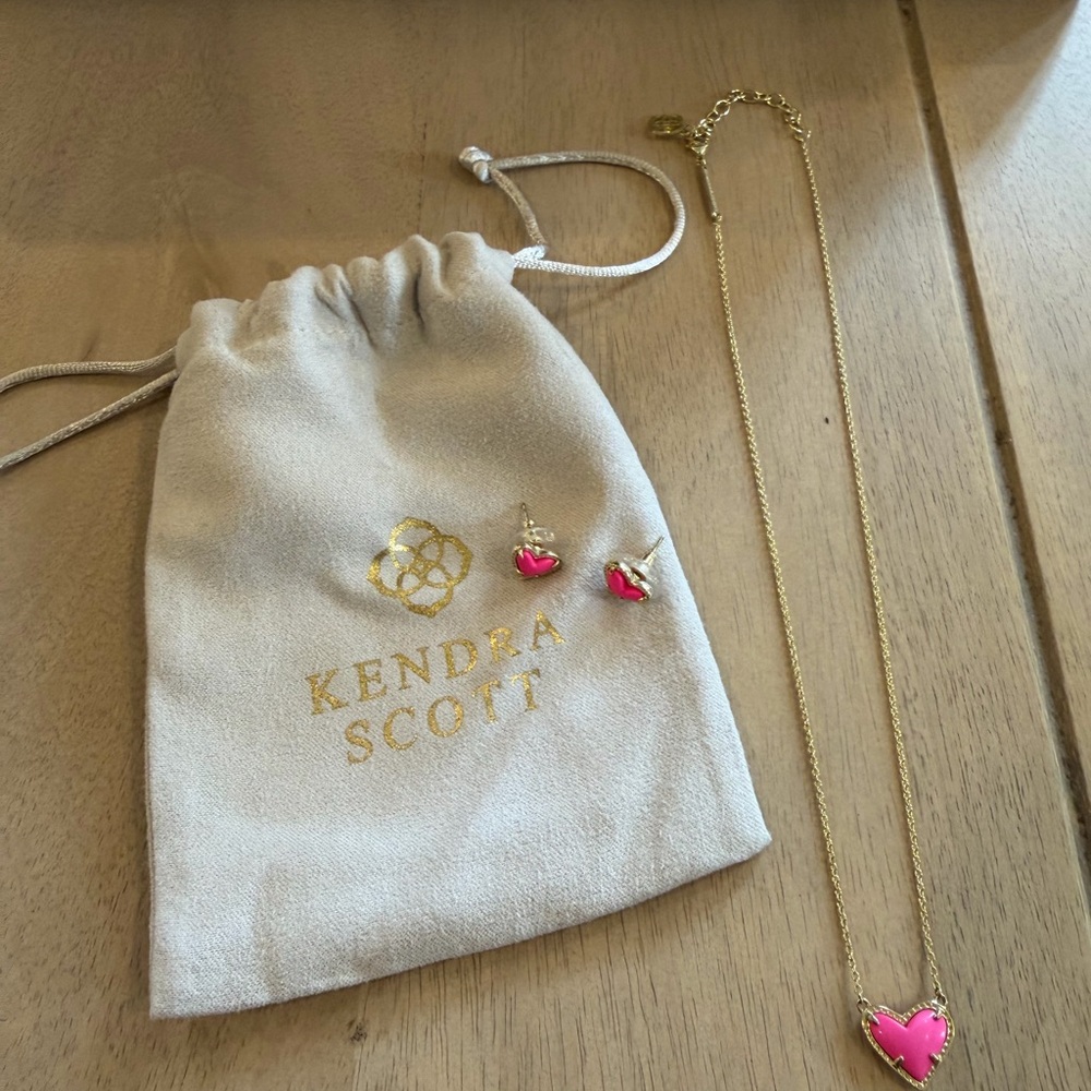 Kendra Scott Gold Necklace with Bright Pink Heart Pendant & Earrings